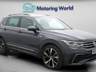 Używany VW Tiguan R-line 150 KM (110 kW) 2023 Szary SUV