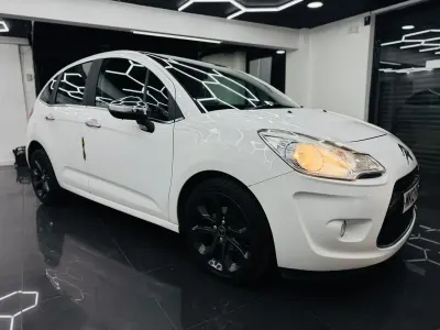Used Citroën C3 SELECTION 110 HP (80 kW) 2013 White Hatchback