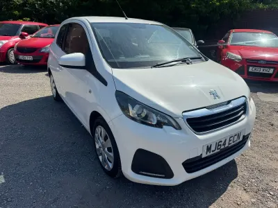 Used Peugeot 108 Active 68 HP (50 kW) 2014 White Hatchback