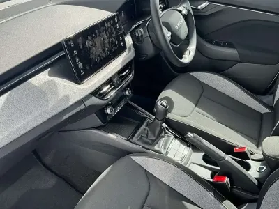 Gebraucht Skoda Scala SE 113 PS (83 kW) 2025 Weiß Kleinwagen