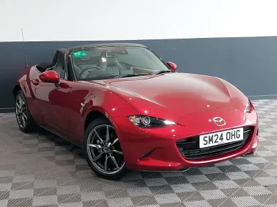 Begagnad Mazda MX5 Exclusive-Line 184 HK (135 kW) 2024 Röd Cab