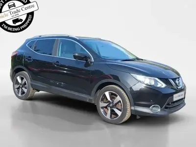Used Nissan Qashqai N-TEC 110 HP (80 kW) 2015 Black SUV