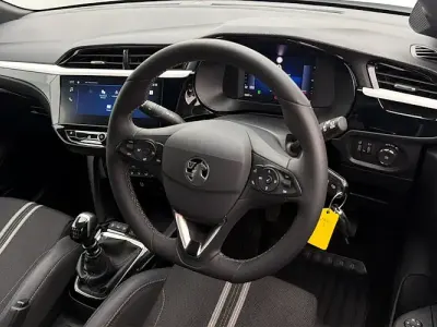 Used Vauxhall Corsa S 101 HP (74 kW) 2024 White Hatchback