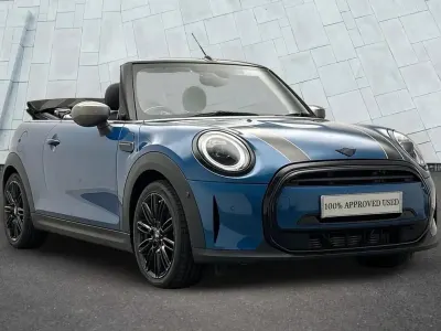 Usado Mini Cooper Cabriolet Exclusive 134 CV (98 kW) 2022 Azul Descapotable