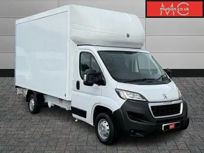 Used Peugeot Boxer Business-Line 140 HP (102 kW) 2021 White Van