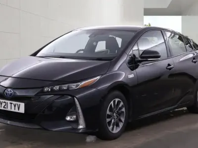 Used Toyota Prius 122 HP (89 kW) 2021 Black Hatchback