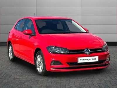 Used VW Polo SE 65 HP (47 kW) 2019 Red Hatchback
