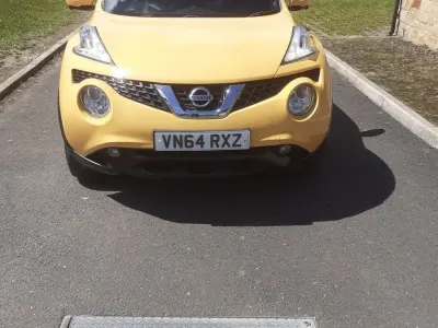 Used Nissan Juke Tekna 2014 Yellow SUV