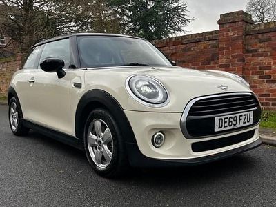 Used Mini Cooper Classic 136 HP (100 kW) 2019 White Hatchback