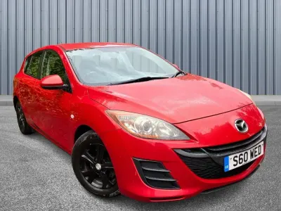 Used Mazda 3 2011 Red Hatchback