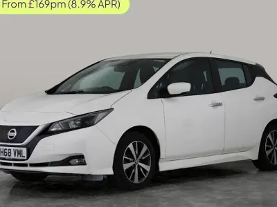 Used Nissan Leaf Acenta 110 kW (150 HP) 2019 White Hatchback