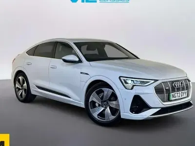 Usado Audi e-tron Sportback S-Line 300 kW (408 HP) 2022 SUV