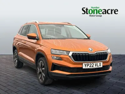 Używany Skoda Karoq SE L 150 KM (110 kW) 2022 Pomarańczowy SUV