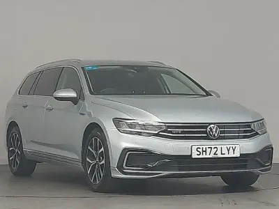 Used VW Passat GTE 218 HP (160 kW) 2023 Silver Estate