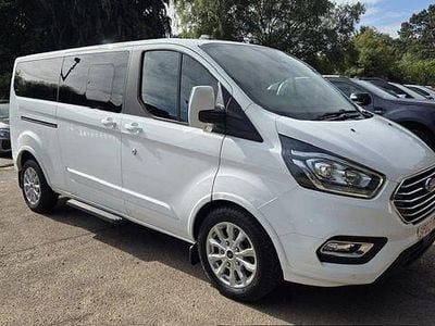 Used Ford Tourneo Titanium 130 HP (95 kW) 2022 White MPV