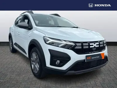 Used Dacia Sandero Expression 90 HP (66 kW) 2023 White Hatchback