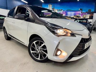 Used Toyota Yaris 107 HP (78 kW) 2019 White Hatchback