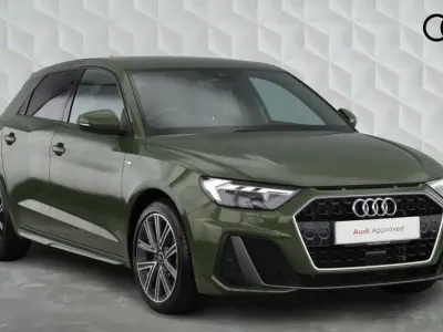 Usado Audi A1 Sportback S-Line 150 HP (110 kW) 2025 Verde Citadino