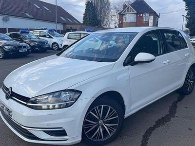 Used VW Golf VII SE 125 HP (91 kW) 2017 White Hatchback
