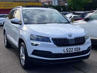Used Skoda Karoq SE Technology 150 HP (110 kW) 2022 White SUV