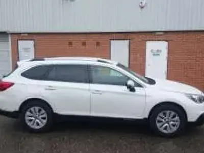 Used Subaru Outback 2015 White Estate