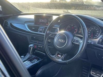 Used Audi A6 Black Edition 190 HP (139 kW) 2015 Black Sedan