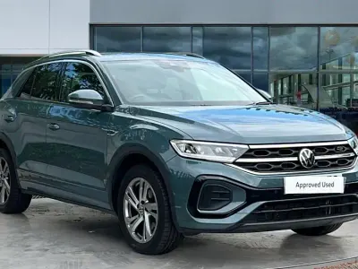 Second-hand VW T-Roc R-line 150 CP (110 kW) 2024 Albastru SUV