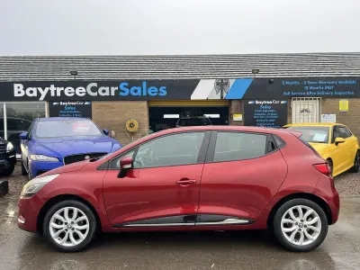 Used Renault Clio IV Dynamique 75 HP (55 kW) 2016 Red Hatchback
