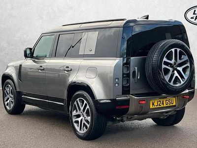 Used Land Rover Defender 404 HP (297 kW) 2024 Silver SUV