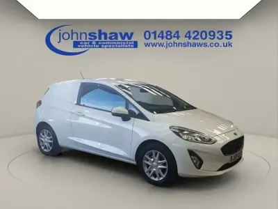Używany Ford Fiesta S 85 KM (62 kW) 2020 Biały Hatchback