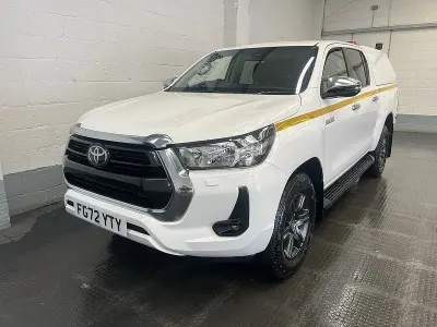 Used Toyota HiLux 150 HP (110 kW) 2022 White Pickup