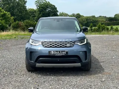 Used Land Rover Discovery SE 300 HP (220 kW) 2021 Blue SUV