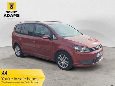 Begagnad VW Touran SE 2013 Röd Minibuss