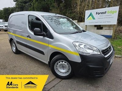 Used Peugeot Partner 98 HP (72 kW) 2019 Silver MPV