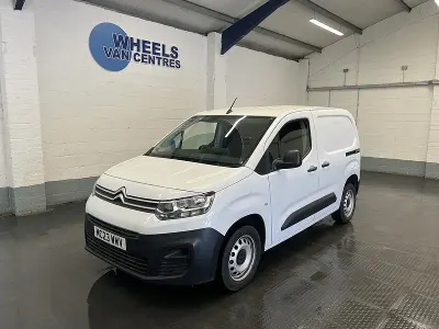 Used Citroën Berlingo 100 HP (73 kW) 2023 White MPV
