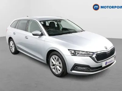 Begagnad Skoda Octavia SE L 2022 Silver Kombi