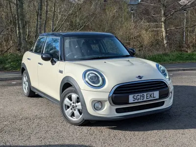Used Mini Cooper Classic 136 HP (100 kW) 2019 White Hatchback