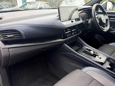 Usado Nissan Qashqai Tekna 190 CV (139 kW) 2023 Gris SUV
