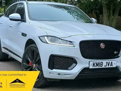 Used Jaguar F-Pace S 300 HP (220 kW) 2018 White SUV