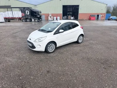 Used Ford Ka Zetec 69 HP (50 kW) 2013 White Hatchback