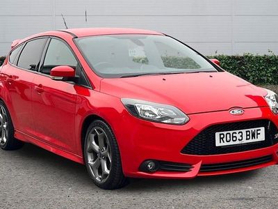 Used Ford Focus ST 250 HP (183 kW) 2013 Red Hatchback