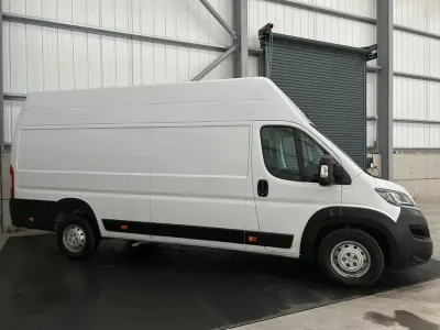 Used Citroën Relay 140 HP (102 kW) 2023 White Van