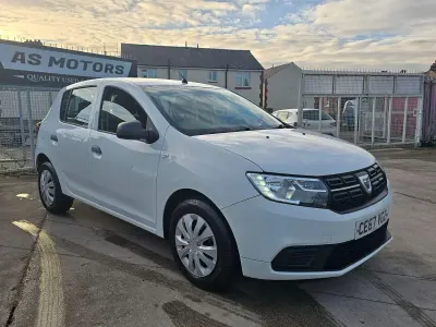 Used Dacia Sandero Ambiance 2017 White Hatchback