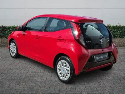 Used Toyota Aygo X-play 2018 Red Hatchback