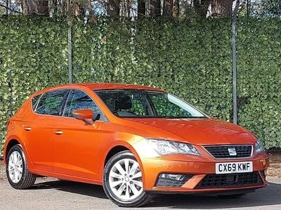 Begagnad Seat Leon SE 130 HK (95 kW) 2019 Orange Halvkombi