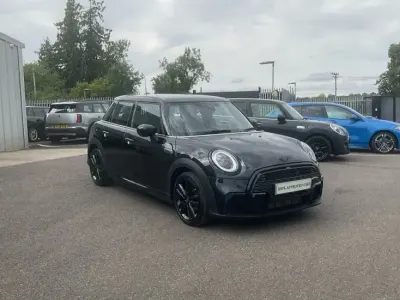 Used Mini Cooper Hatch 134 HP (98 kW) 2023 Black Hatchback