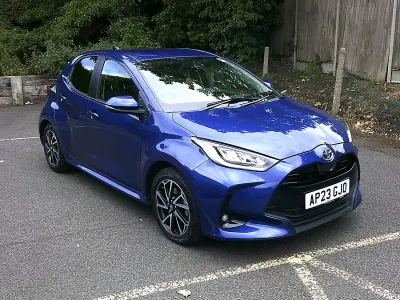 Used Toyota Yaris Design 2023 Blue Hatchback