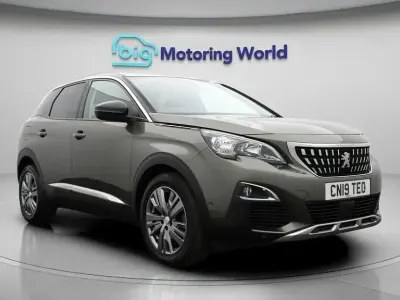 Used Peugeot 3008 Allure 131 HP (96 kW) 2019 Grey SUV