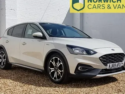 Used Ford Focus Active X 120 HP (88 kW) 2020 White Hatchback