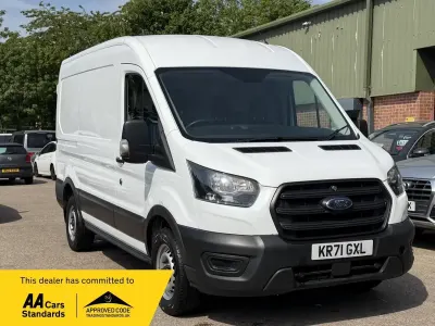 Usado Ford Transit 130 CV (95 kW) 2022 Blanco Van